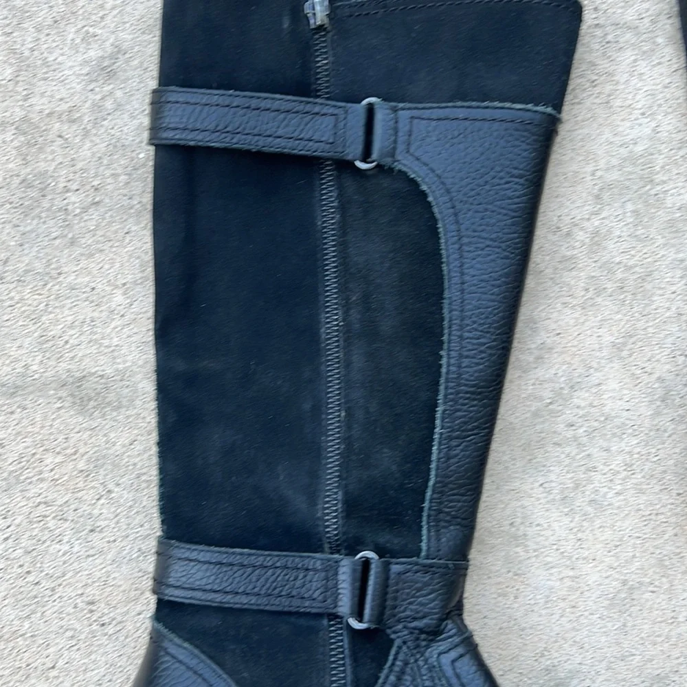 Clarks  Whistle Whey Black Zip up Boot Women's Size 8.5